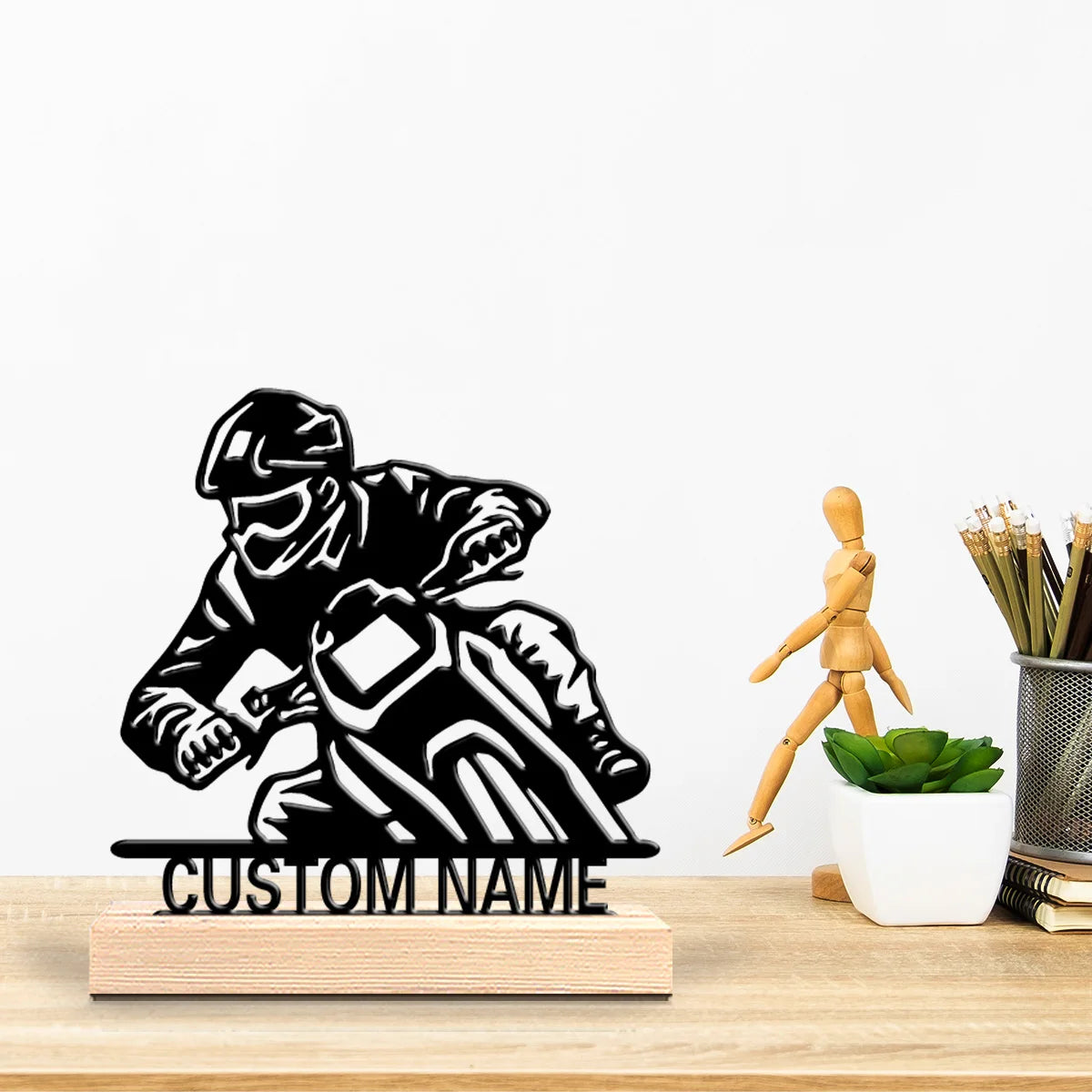 1pc Fashion Personalized Custom Motorcycle Rider Metal Statues Metal Art with Wooden Base with a Male Theme, Desktop Decoration,